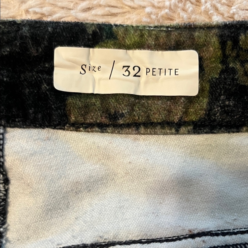 Floral Velvet Jeans - Picture 5 of 5